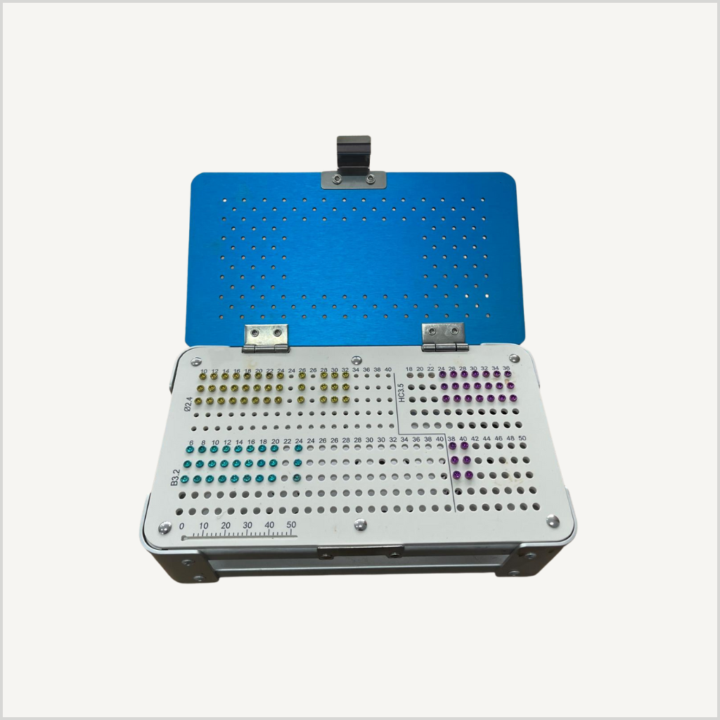 Estuche tornillos TPLO&PRCL M (America)